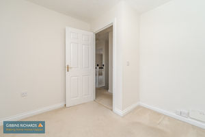 Bedroom- click for photo gallery